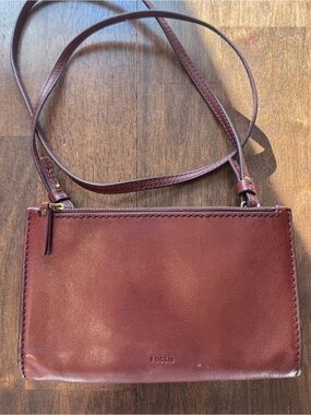 Fossil Leather Crossbody Bag Burgundy With Removable Wallet Insert
